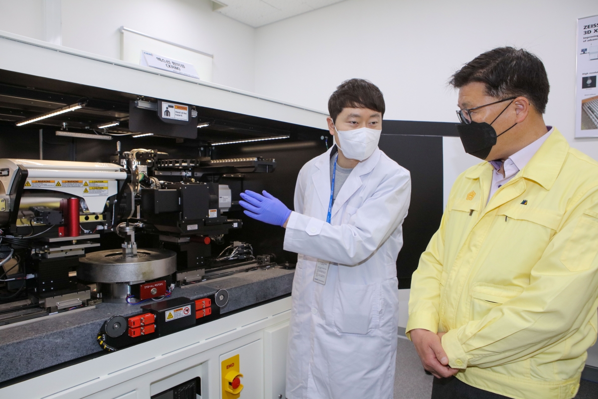 20220317-058[IMG_0402-제256회 임시회시 산업건설위원회 구미전자정보기술원 현장 방문.jpg