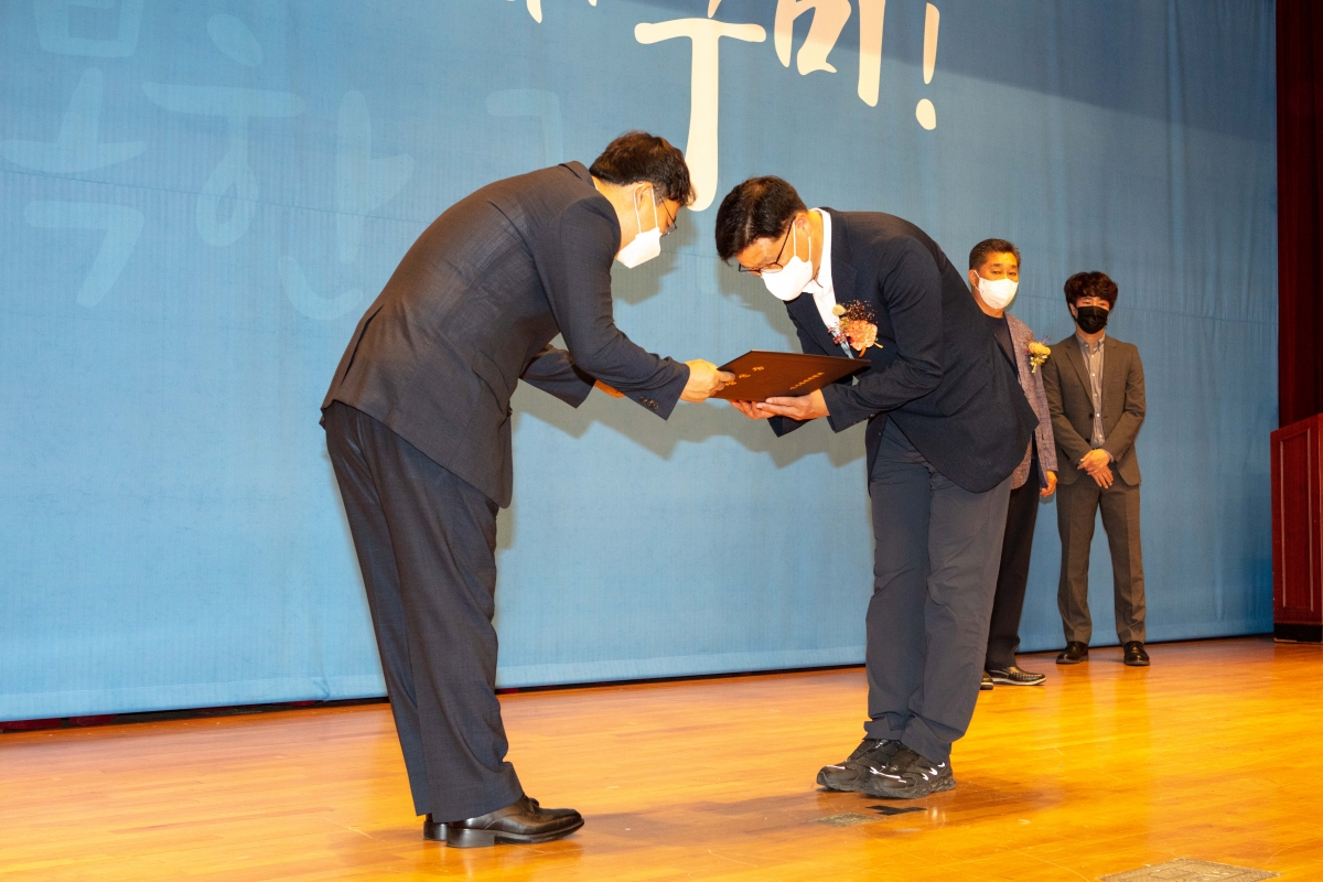 20220603-045[IMG_1207-제8회 전국동시지방선거 당선증 교부식.JPG