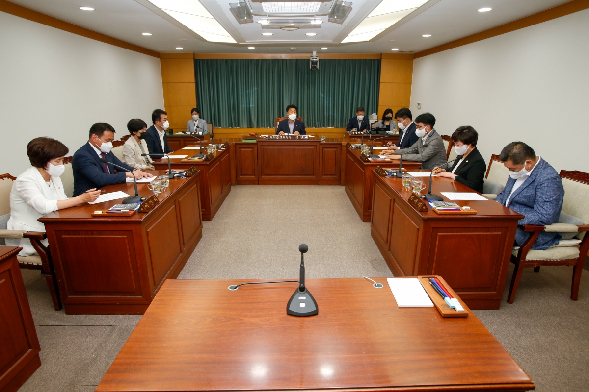 20220705-045[_P7U2813-제259회 임시회시 제1차 의회운영위원회 간사 선임의 건 활동.JPG