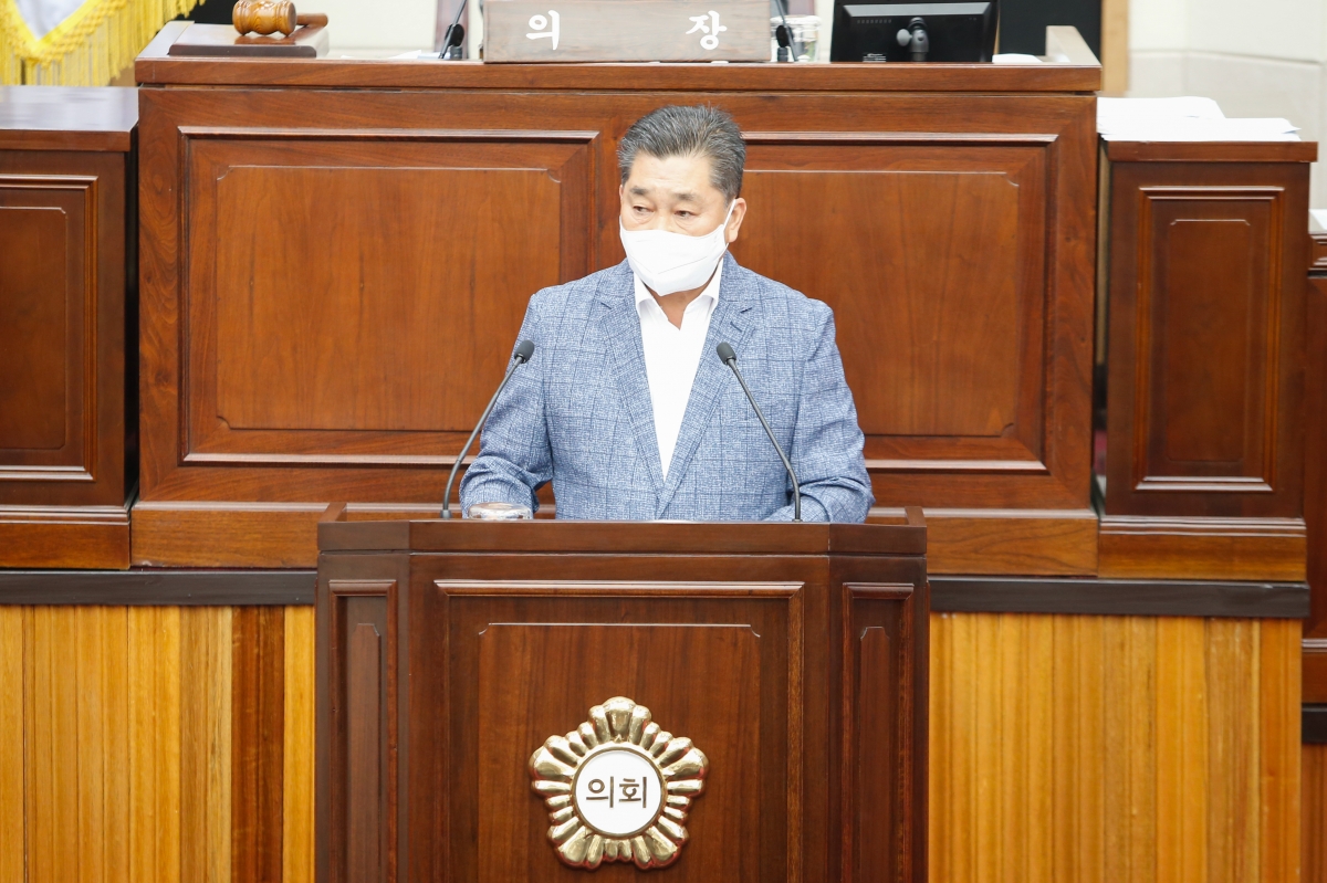 20220705-072[_P7U2889-제259회 임시회 제1차 본회의시 산업건설위원장에 당선된 박세채 의원 당선 인사.JPG