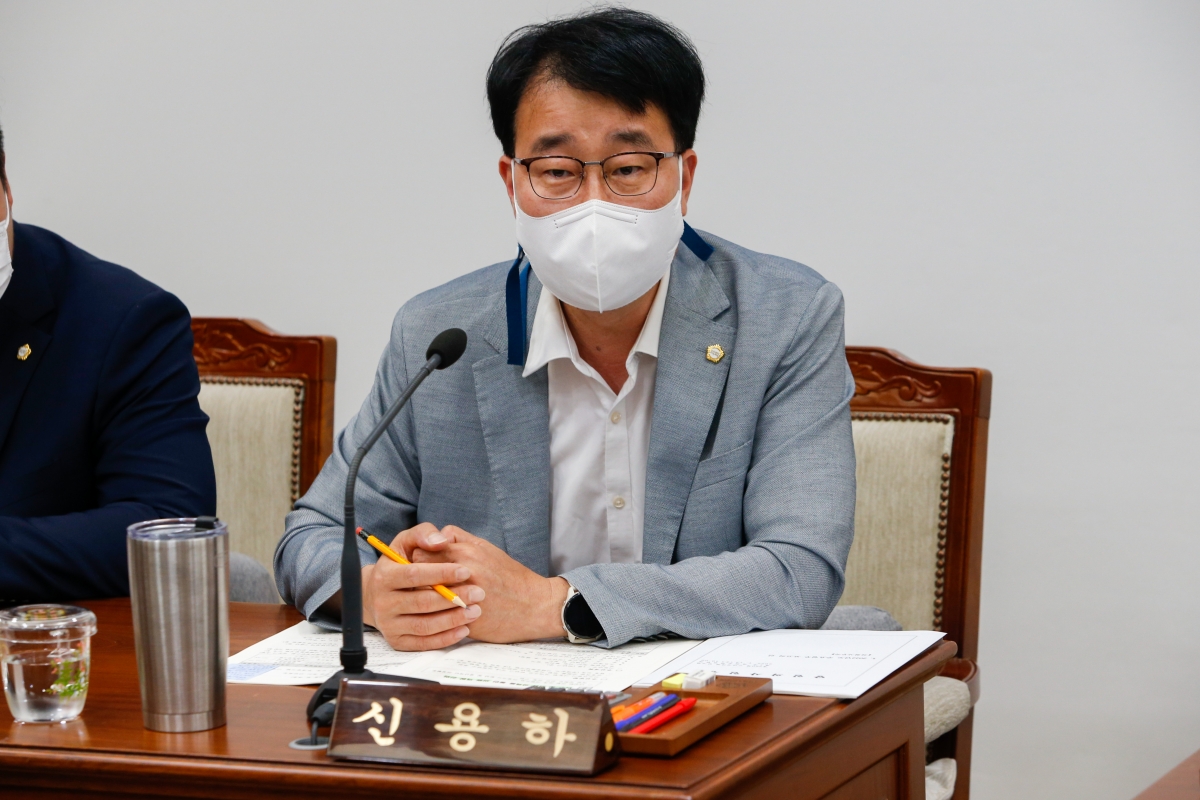 20220713-017[_P7U4155-제260회 임시회시 의회운영위원회 소관 2022년도 주요업무 보고의 건 활동.JPG