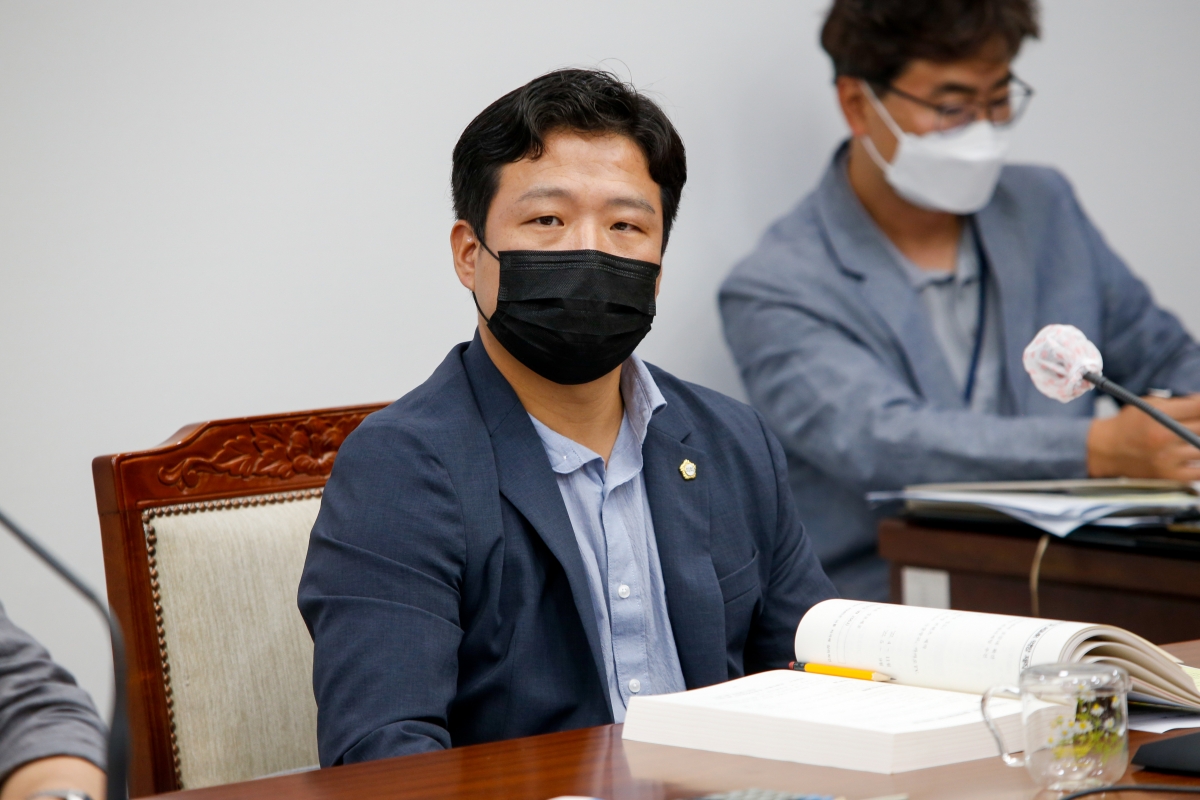 20220713-061[_P7U4490-제260회 임시회시 기획행정위원회 소관 2022년도 주요업무 보고의 건 활동.JPG