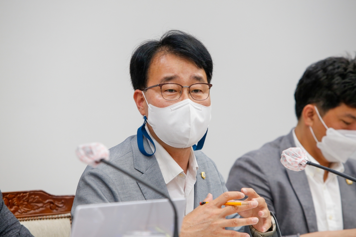 20220714-005[_P7U4536-제260회 임시회시 기획행정위원회 소관 2022년도 주요업무 보고의 건 활동.JPG