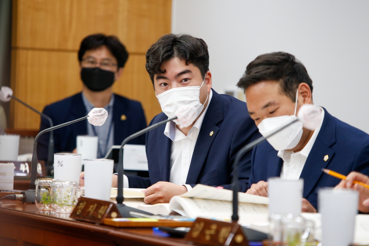 20220714-011[_P7U4560-제260회 임시회시 기획행정위원회 소관 2022년도 주요업무 보고의 건 활동.JPG