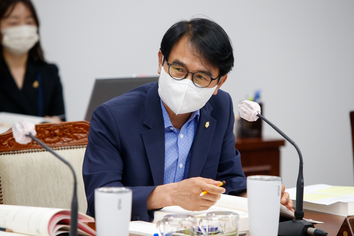 20220713-097[_P7U4392-제260회 임시회시 산업건설위원회 소관 2022년도 주요업무 보고의 건 활동.JPG