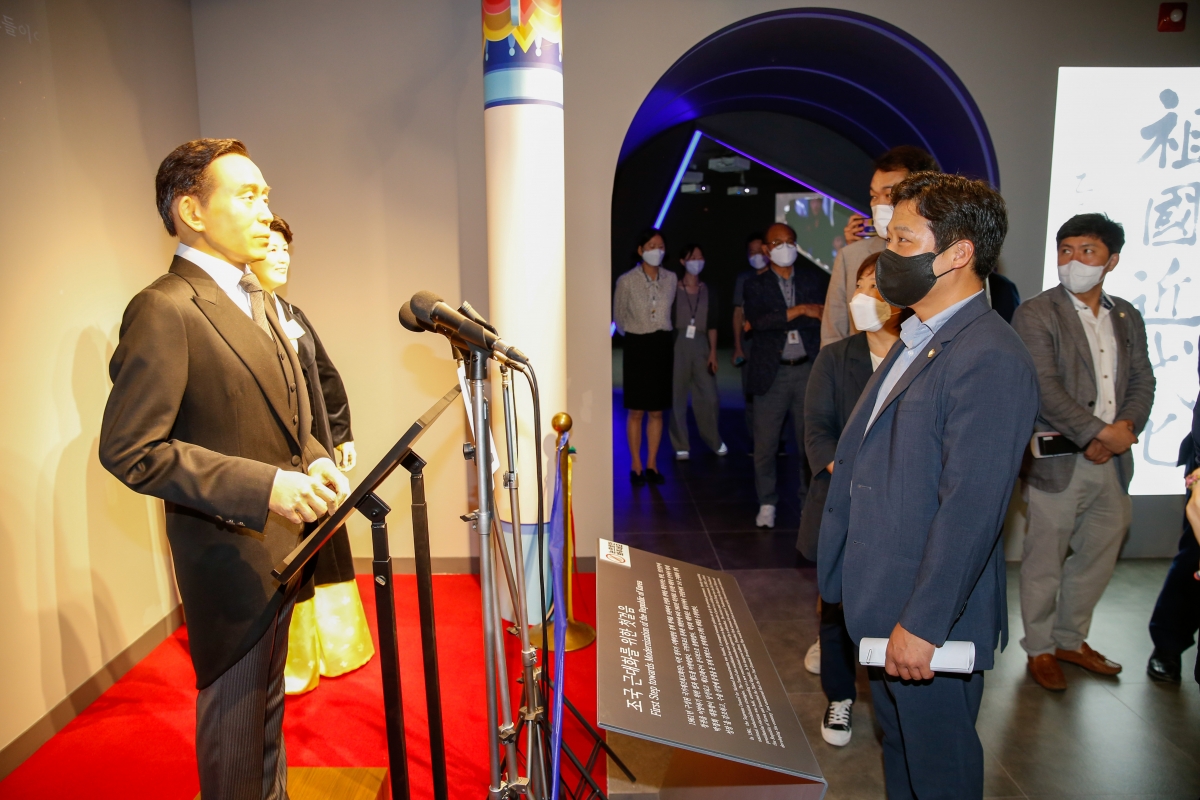 20220719-118[_P7U6023-제260회 임시회 기획행정위원회 박정희대통령 역사자료관 현장방문.JPG