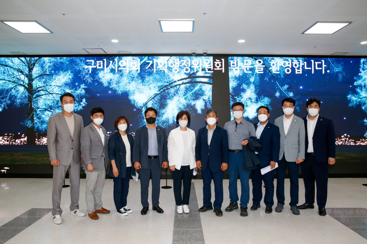 20220719-140[_P7U6079-제260회 임시회 기획행정위원회 박정희대통령 역사자료관 현장방문.JPG