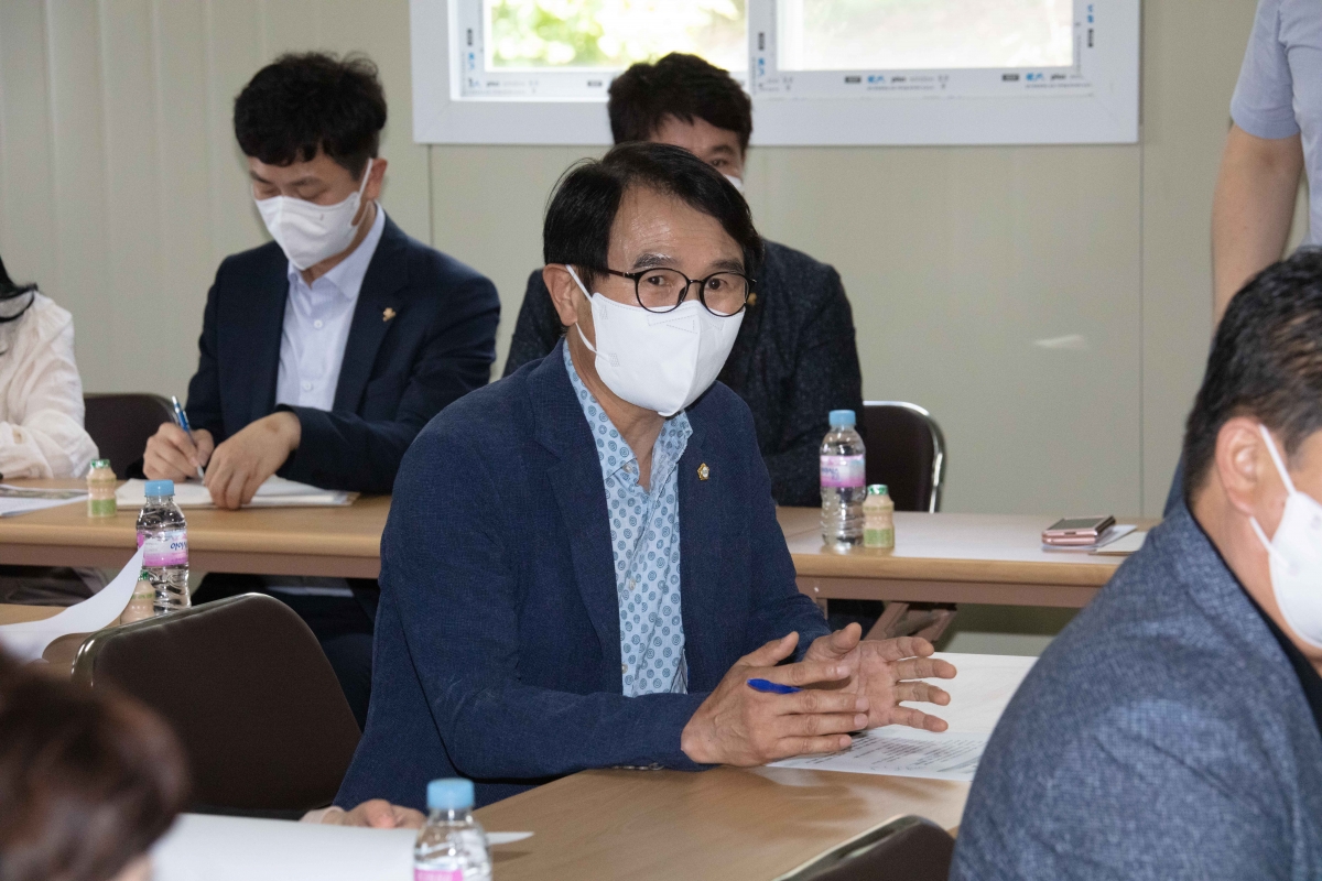 20220719-196[IMG_1686-제260회 임시회 산업건설위원회 구평-칠곡중리간 직주연계도로 개설공사 현장방문.JPG