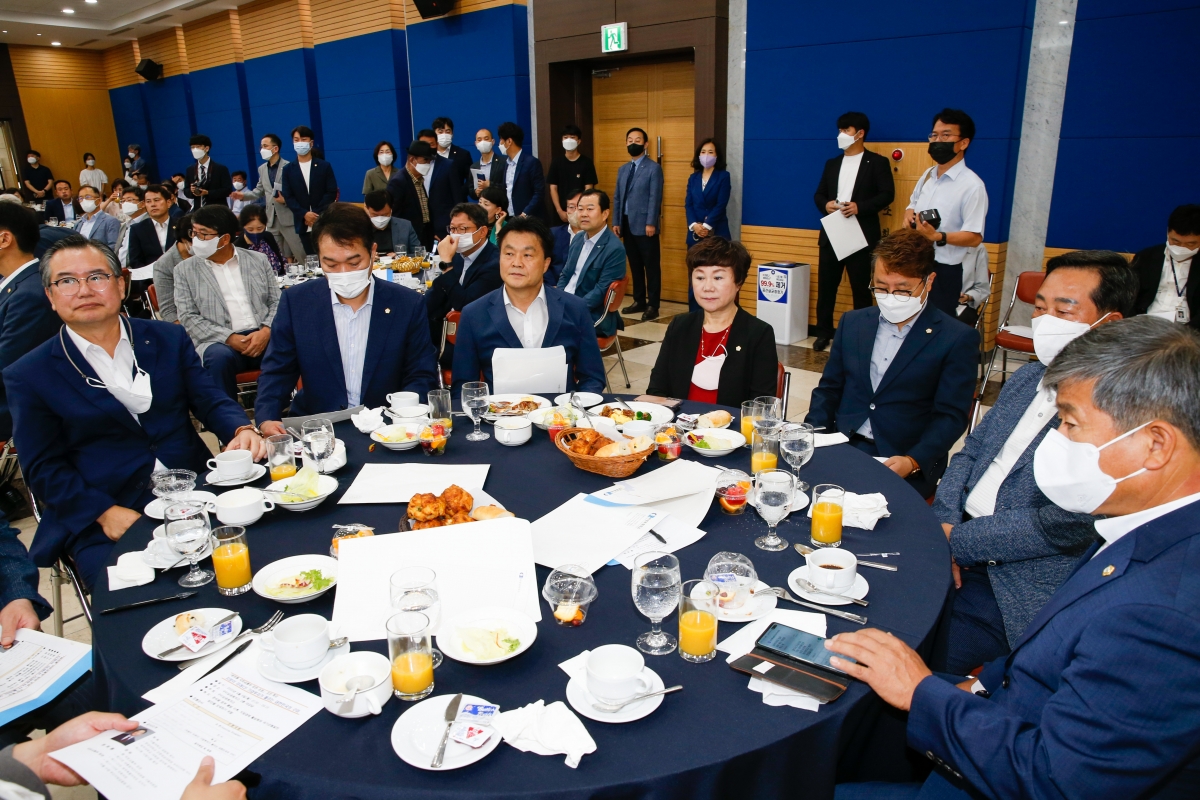 20220808-016[_P7U7555-구미상공회의소 주최 원희룡 국토부장관 초청 특강.JPG