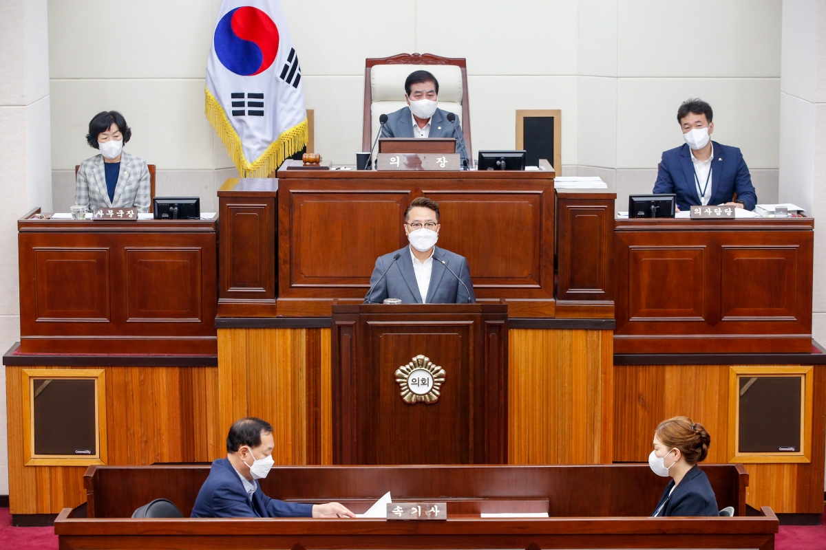 20220901-021[_P7U0018-제261회 제1차 정례회 제1차 본희의시 김민성 의원 5분 자유발언.JPG