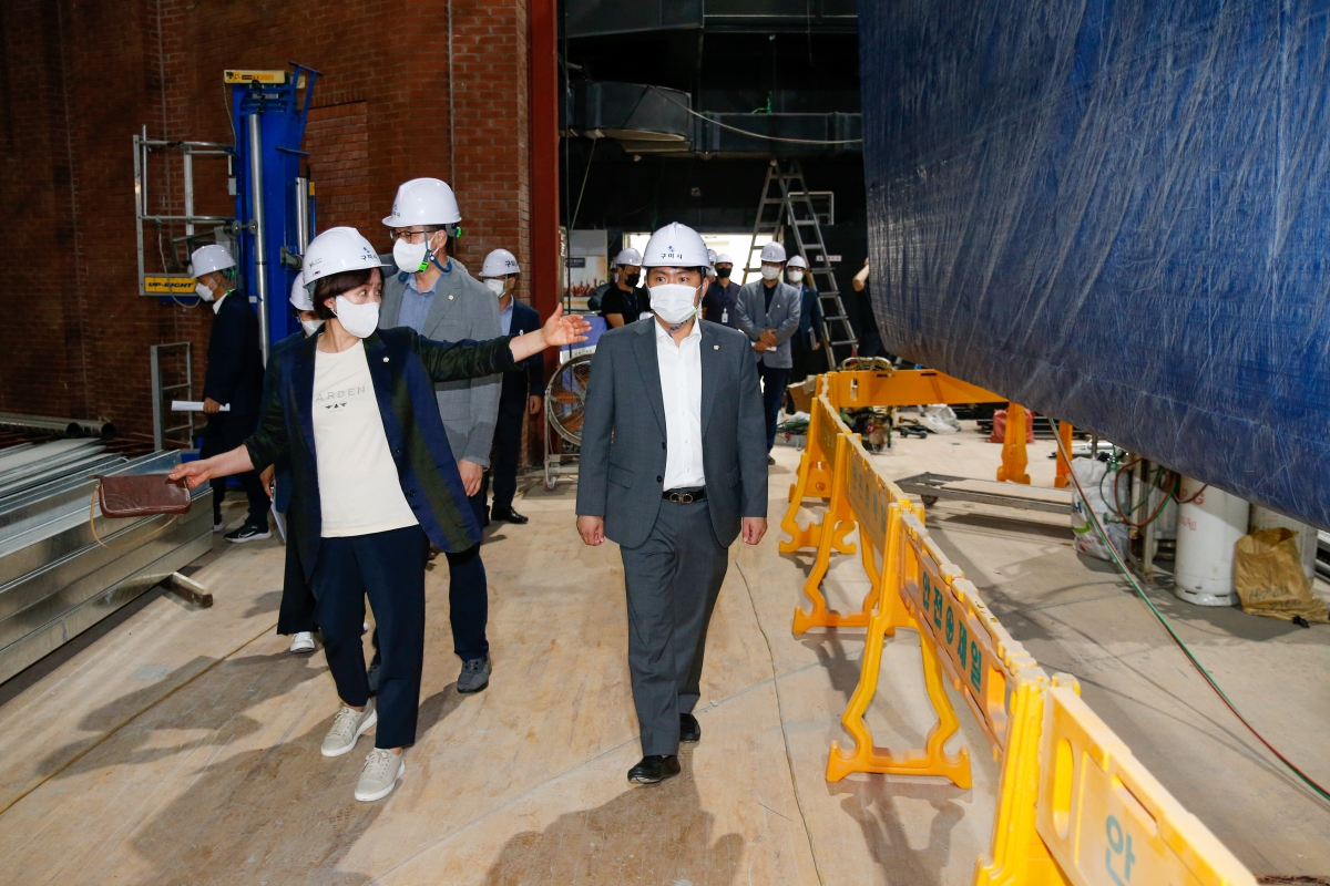 20220907-115[_P7U1179-제261회 제1차 정례회시 문화예술회관 공사현장방문.JPG