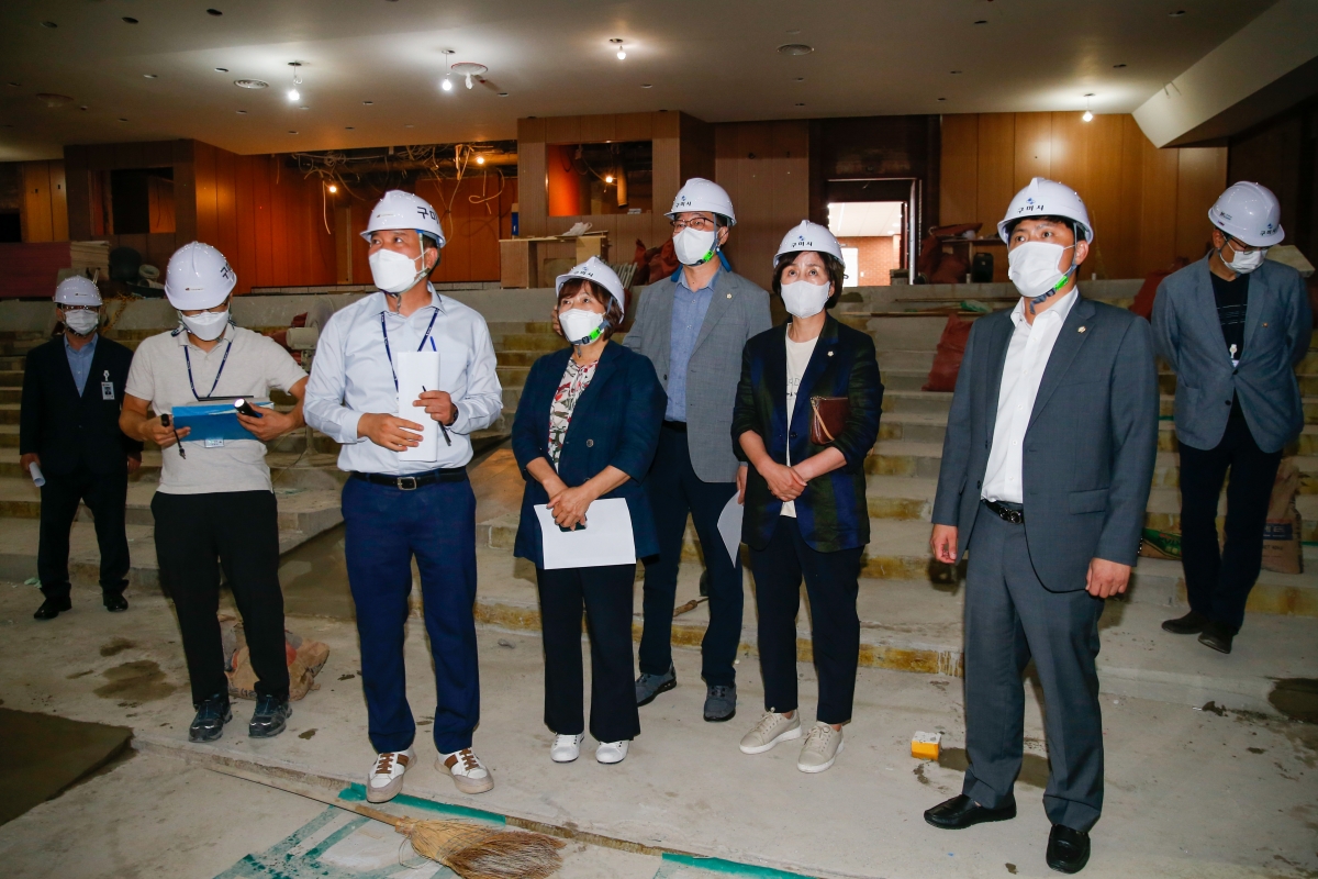 20220907-111[_P7U1171-제261회 제1차 정례회시 문화예술회관 공사현장방문.JPG