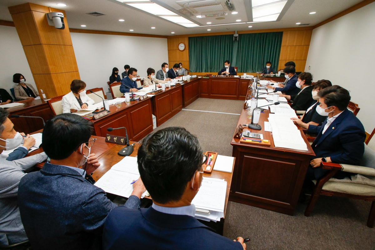 20220913-003[_P7U1647-제261회 제1차 정례회 예산결산특별위원회 2022년도 제1회 추경예산안 및 기금운용변경계획안 심사활동.JPG