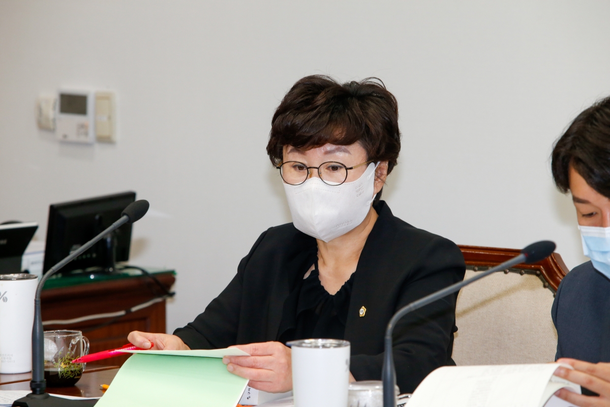 20220914-047[_P7U1792-제261회 제1차 정례회 산업건설위원회 소관 2022년도 행정사무감사 활동.JPG