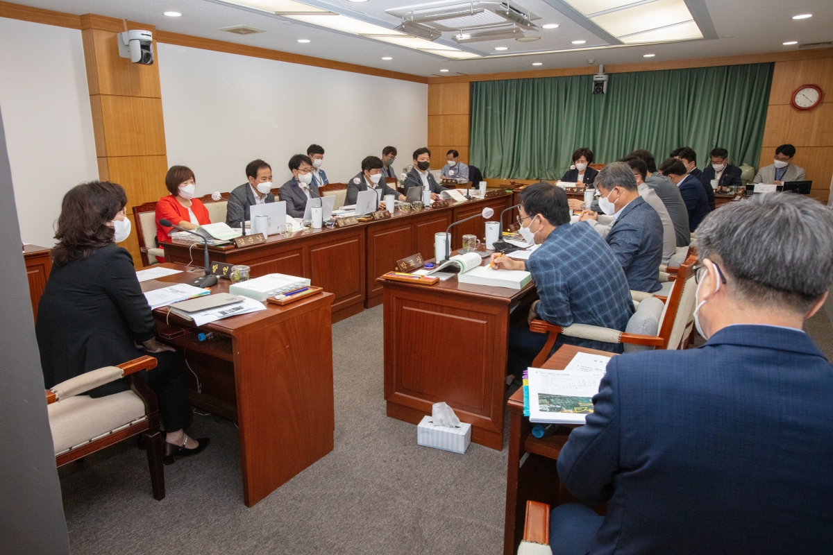 20220919-003[IMG_2346-제261회 제1차 정례회 기획행장위원회 소관 2022년도 행정사무감사 활동.JPG