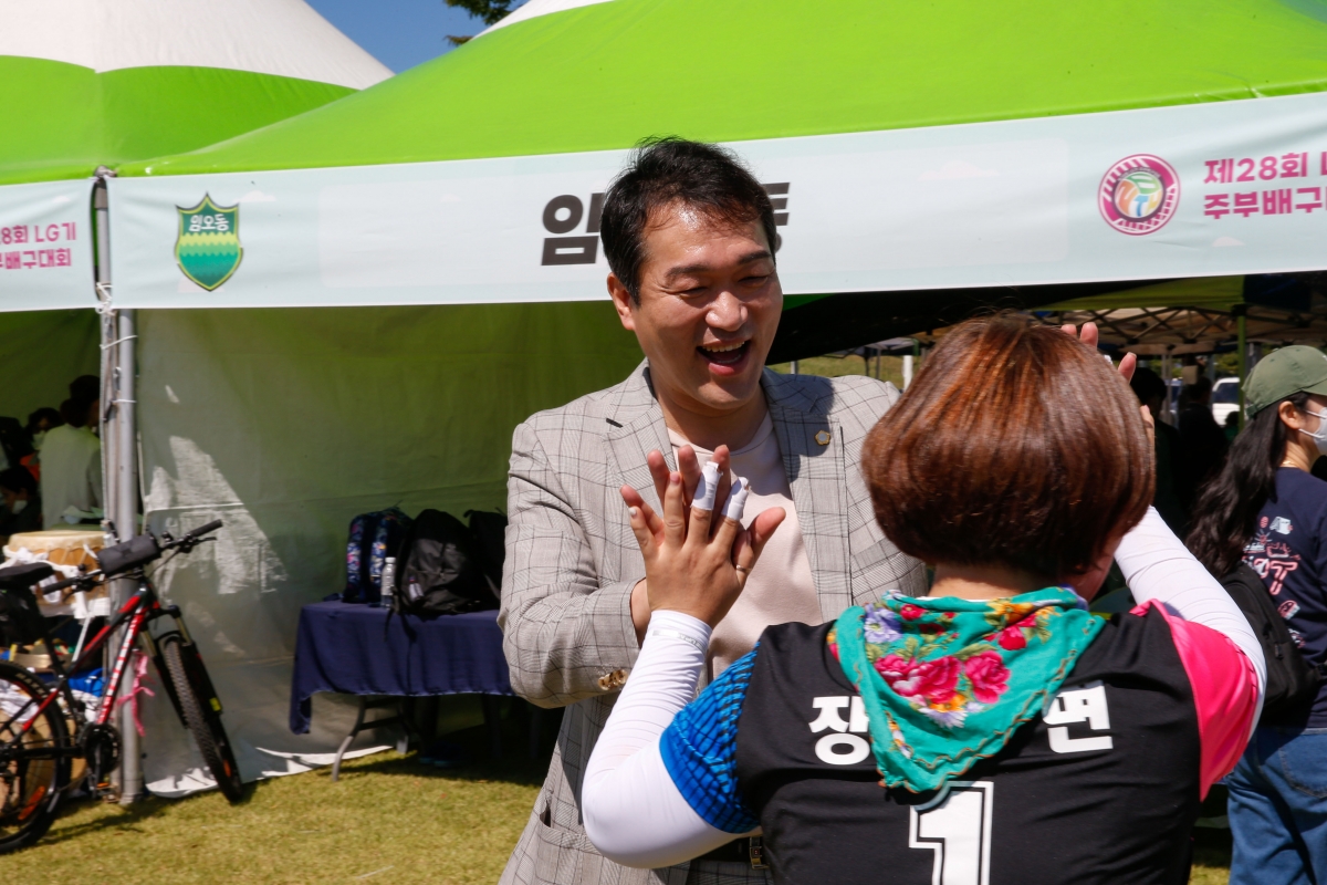 20220924-097[_P7U3854-1-제28회 LG주부배구대회.jpg