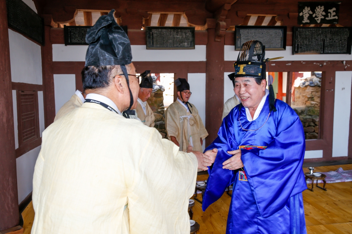 20221001-064[_P7U4967-1-금오서원 추계향사.jpg