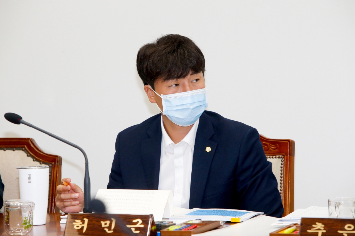 20221019-068[_P7U7341-제262회 임시회시 산업건설위원회 조례안 심사활동.JPG