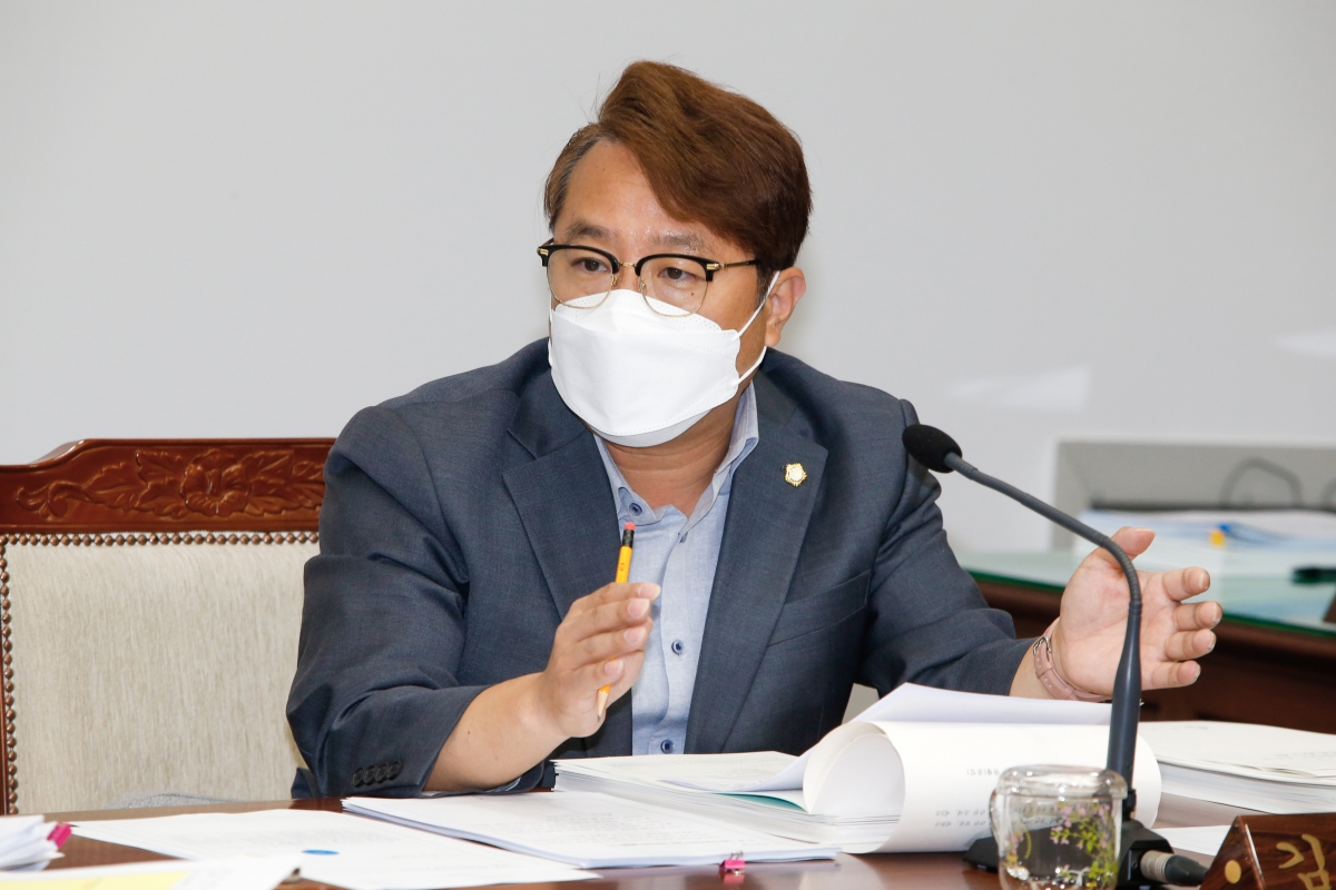 20221019-072[_P7U7351-제262회 임시회시 산업건설위원회 조례안 심사활동.JPG
