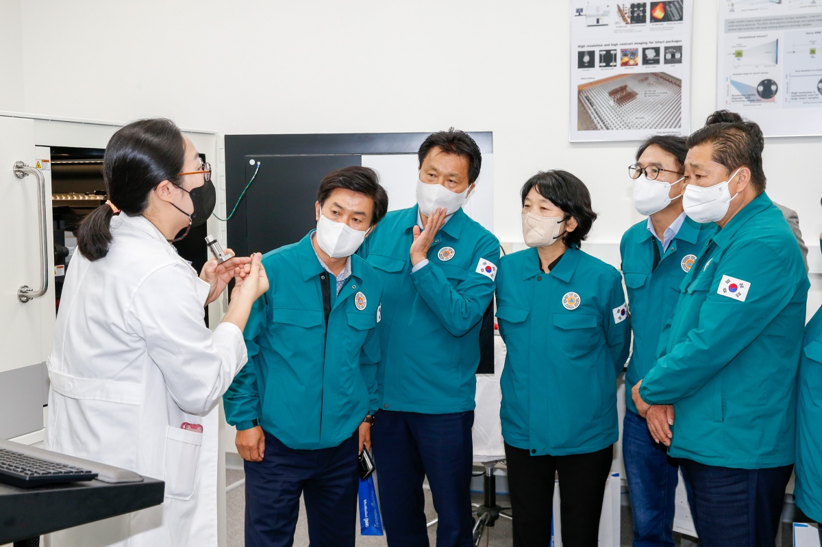 20221020-055[_P7U7569-제262회 임시회시 산업건설위원회 구미전자정보기술원 현장방문활동.JPG