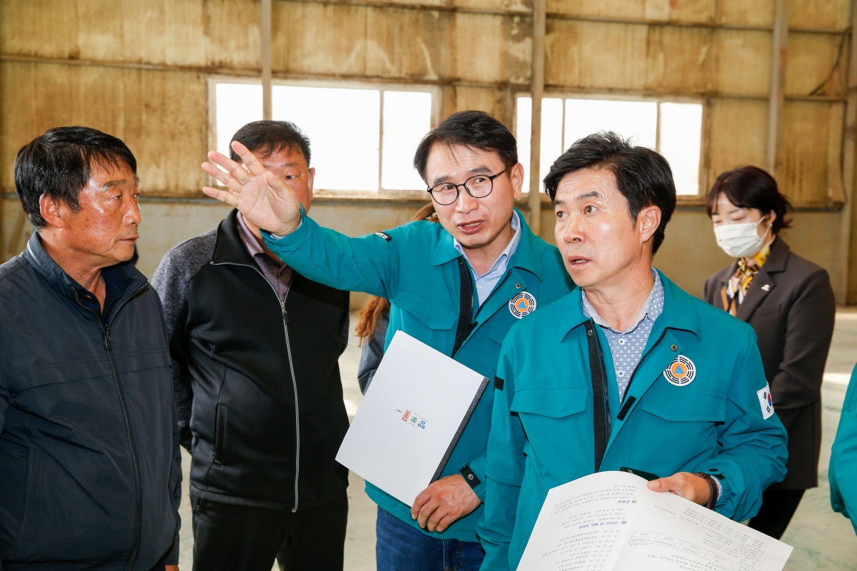 20221020-124[_P7U7770-1-제262회 임시회시 산업건설위원회 통합RPC 현장방문활동.jpg