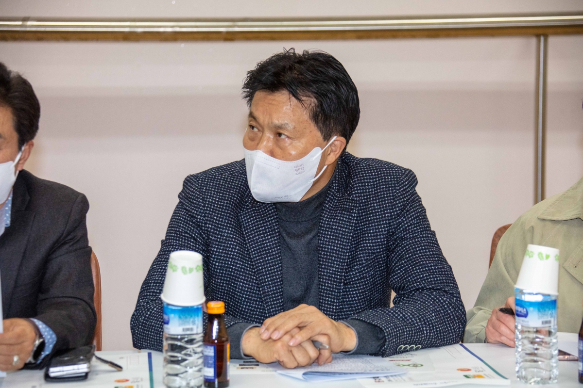 20221109-152[IMG_2851-폐회중 산업건설위원회 경남 김해시 농산물종합유통센터 비교견학.JPG