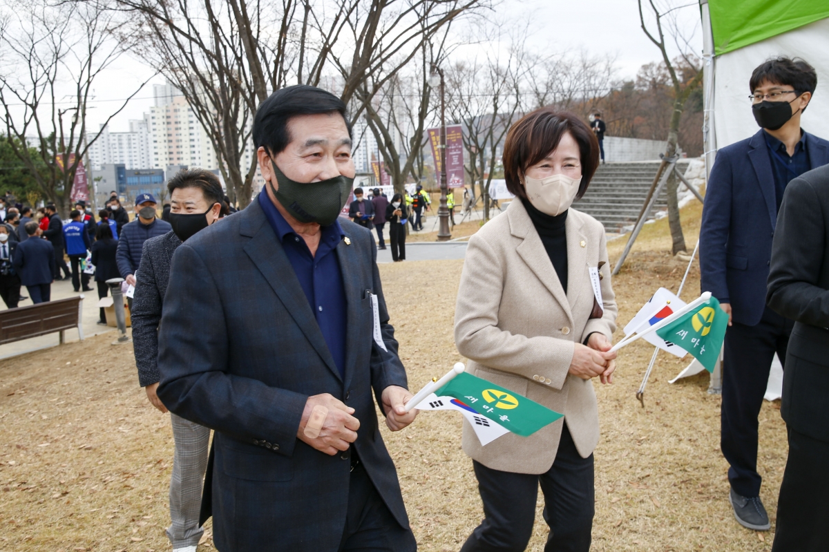 20221114-041[_P7U1055-1-박정희 대통령 탄신 105돌 기념식.jpg