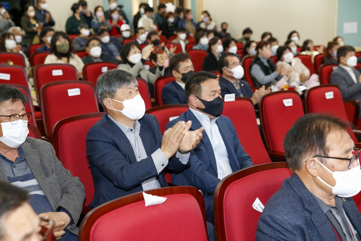 20221121-008[_P7U1857-1-제27회 농업인의 날 기념행사.jpg