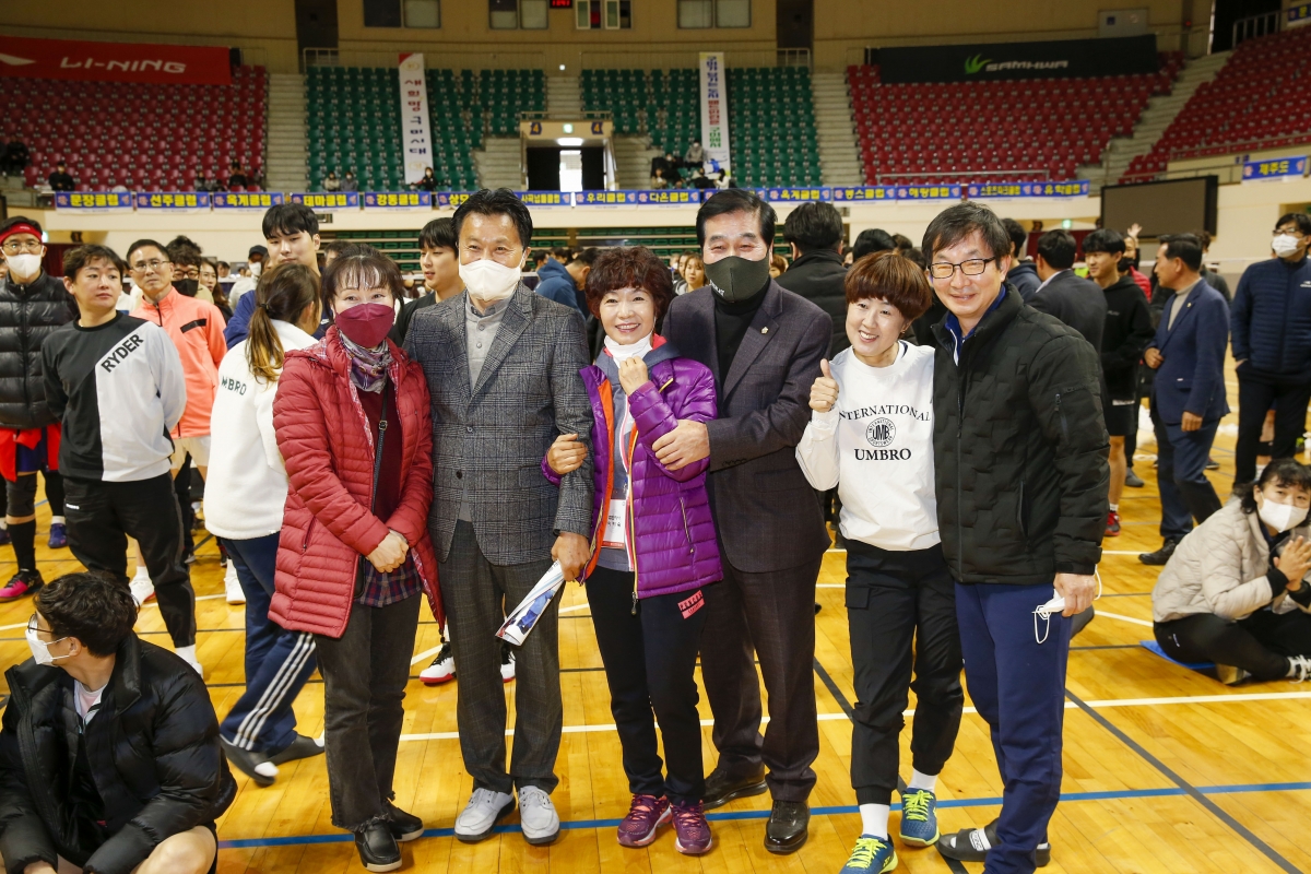 20221127-048[_P7U2926-1-제15회 구미새마을배 오픈 배드민턴대회.jpg