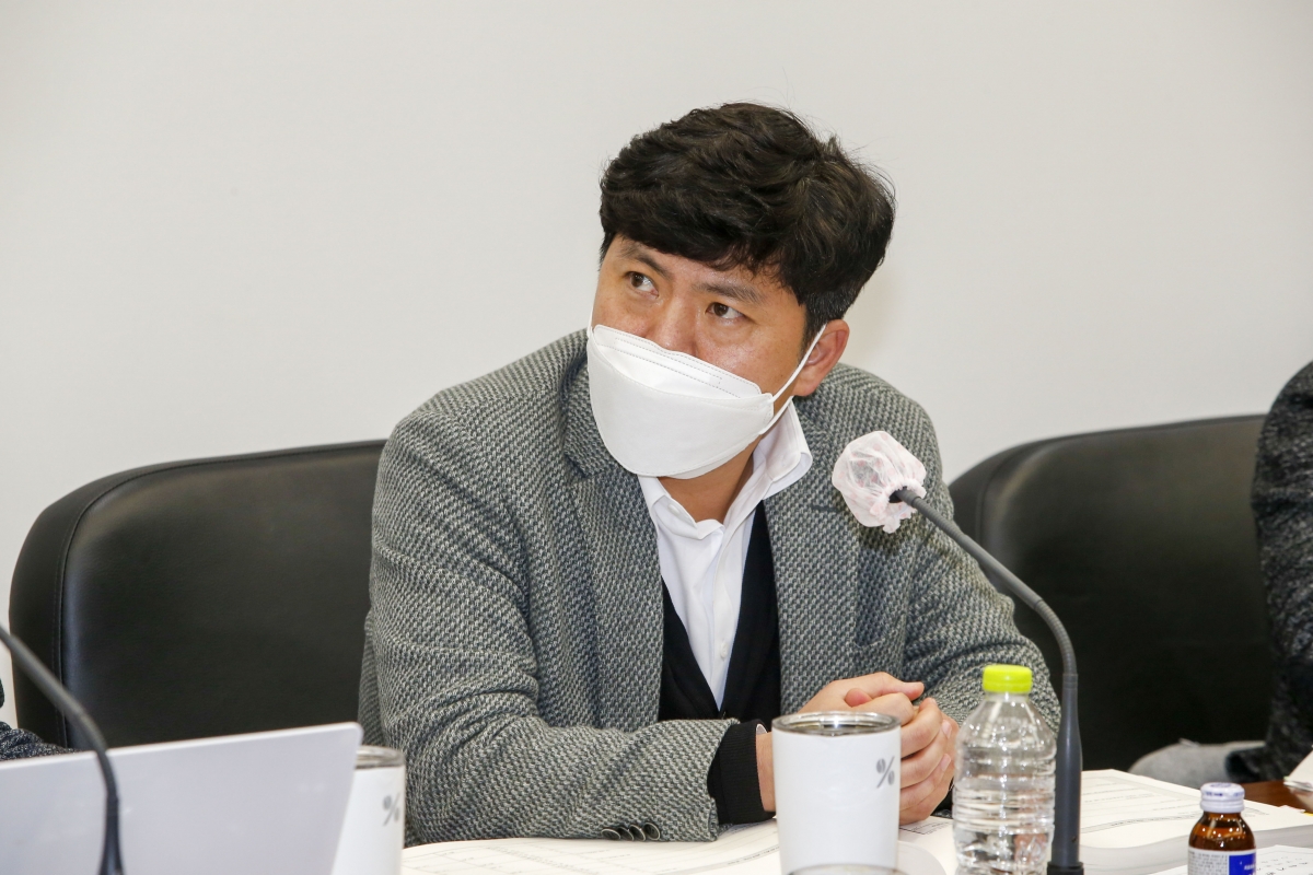 20221201-004[_P7U3663-제263회 구미시의회 제2차 정례회시 기획행정위원회 2023년도 예산안 및 기금운용계획안 예비심사활동.jpg