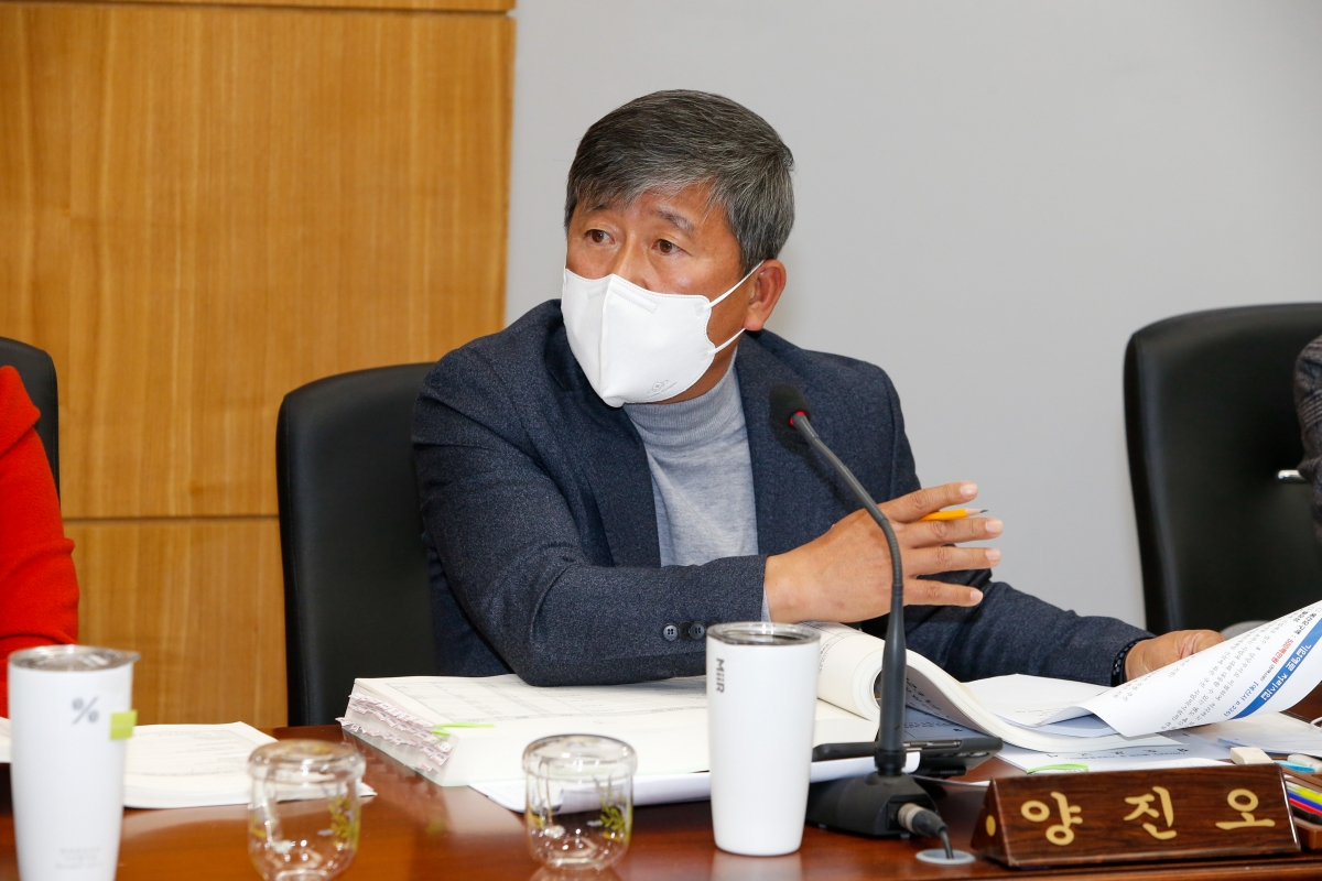 20221205-033[_P7U4512-제263회 구미시의회 제2차 정례회시 예산결산특별위원회 2023년도 예산안 및 기금운용계획안 심사활동.JPG