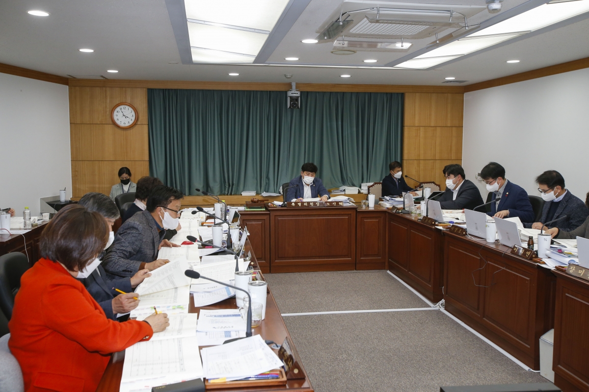 20221205-043[_P7U4634-제263회 구미시의회 제2차 정례회시 예산결산특별위원회 2023년도 예산안 및 기금운용계획안 심사활동.jpg