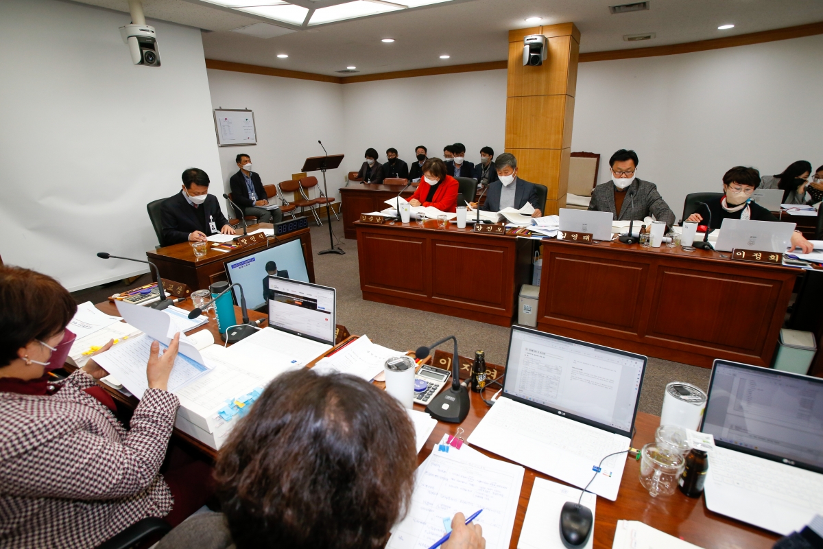 20221205-015[_P7U4461-제263회 구미시의회 제2차 정례회시 예산결산특별위원회 2023년도 예산안 및 기금운용계획안 심사활동.JPG