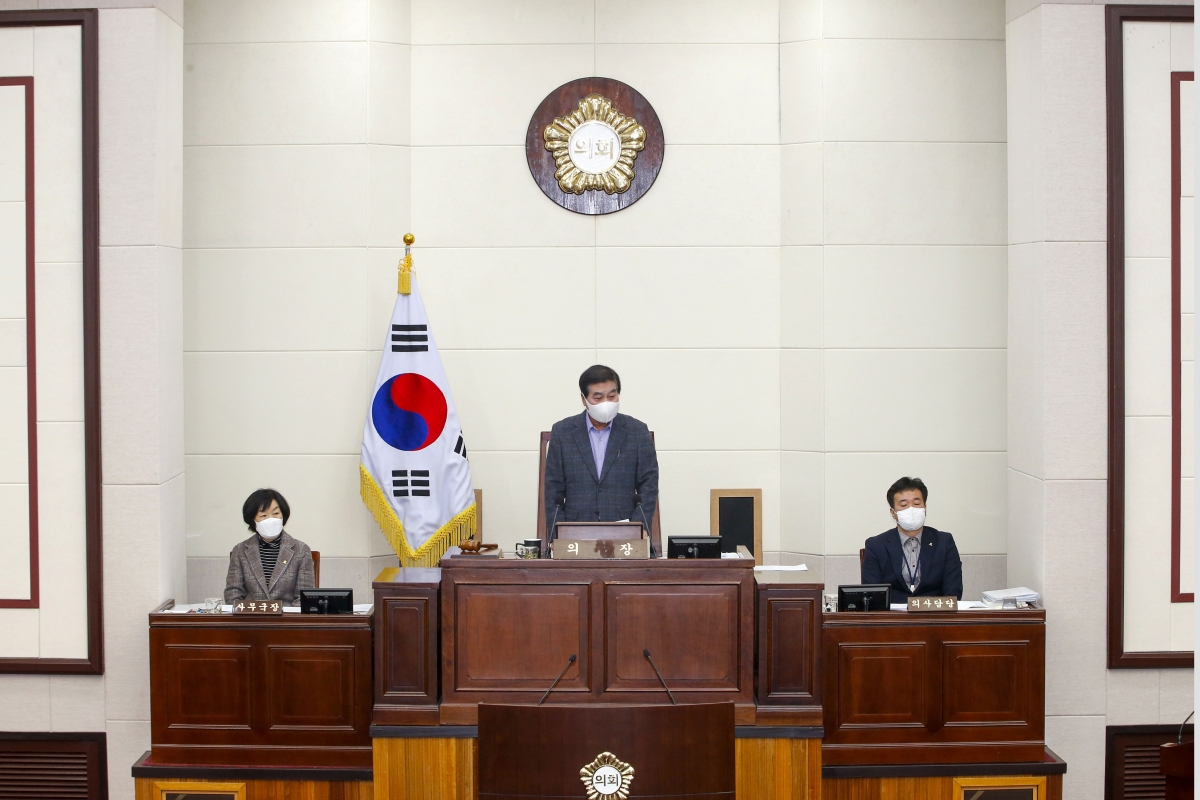 20221212-005[_P7U5452-1-제263회 구미시의회 제2차 정례회 제2차 본회의시 안주찬 의장 회의주재.jpg