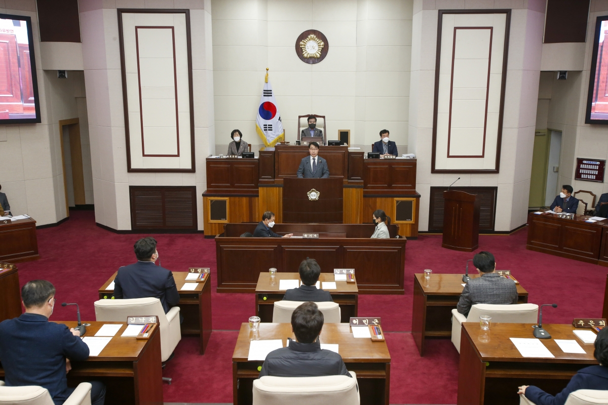 20221216-015[_P7U6092-1-제263회 구미시의회 제2차 정례회 제3차 본회의시 신용하 의원 5분 자유발언.jpg