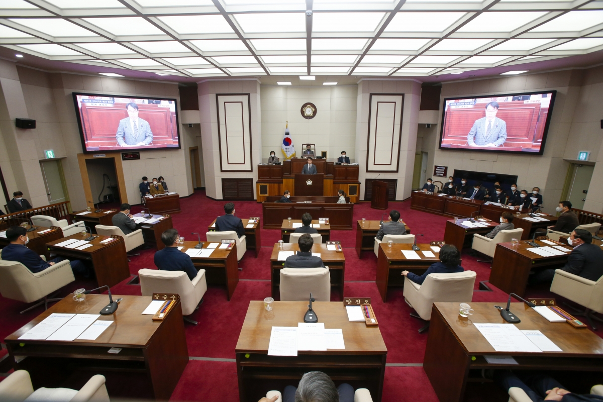 20221216-016[_P7U6093-1-제263회 구미시의회 제2차 정례회 제3차 본회의시 신용하 의원 5분 자유발언.jpg