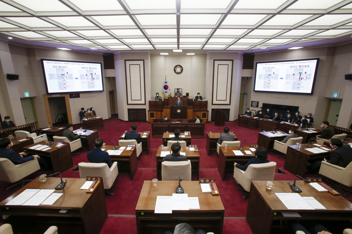 20221216-014[_P7U6097-1-제263회 구미시의회 제2차 정례회 제3차 본회의시 신용하 의원 5분 자유발언.jpg