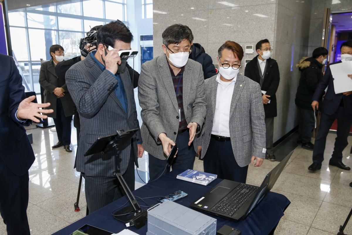20221228-037[_P7U7232-1-동북권 메타버스 허브 개소식.jpg