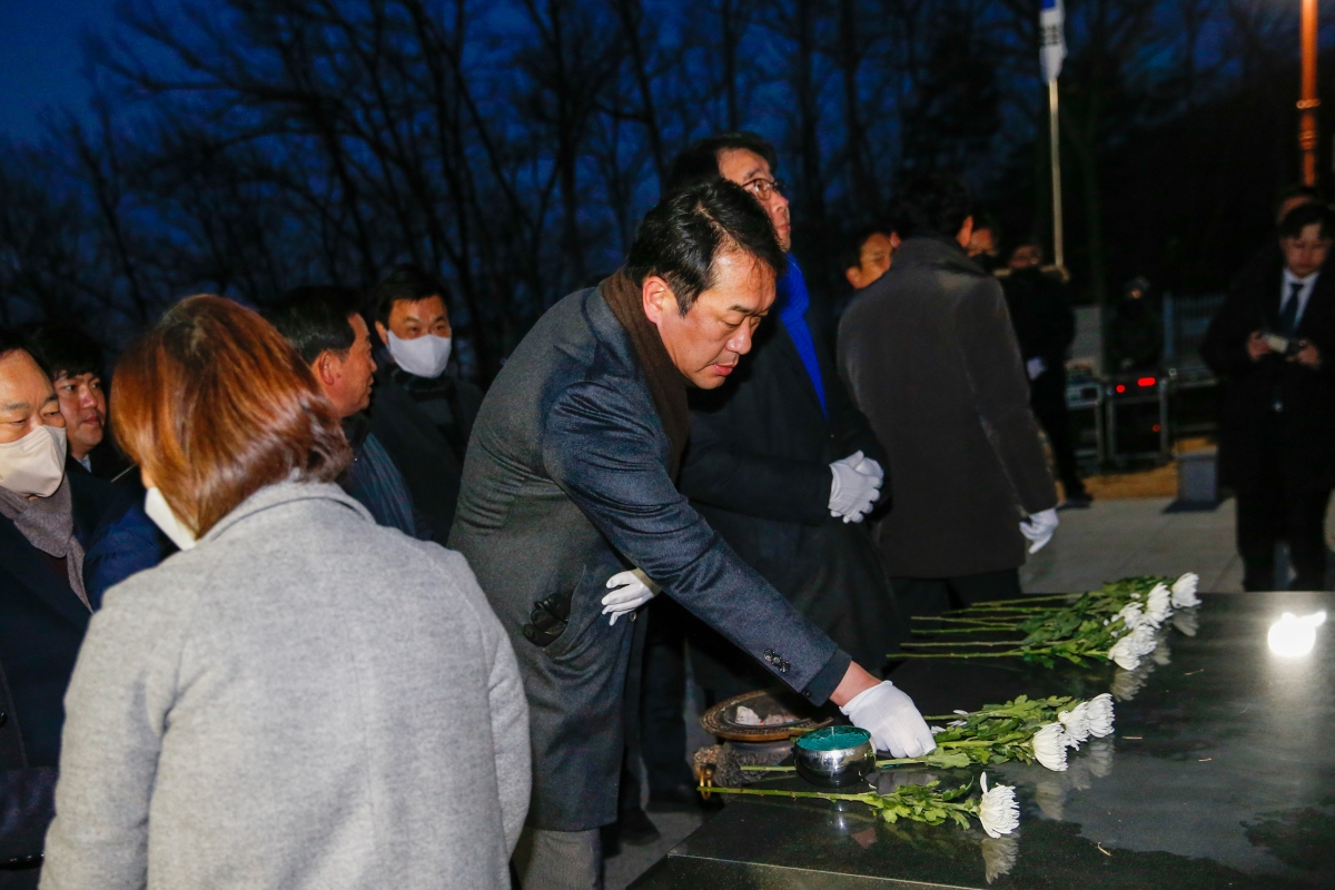 20230102-016[_P7U8006-2023 새해 충혼탑 참배.JPG