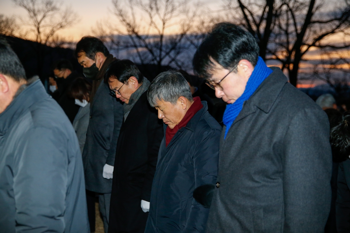 20230102-031[_P7U8044-2023 새해 충혼탑 참배.JPG