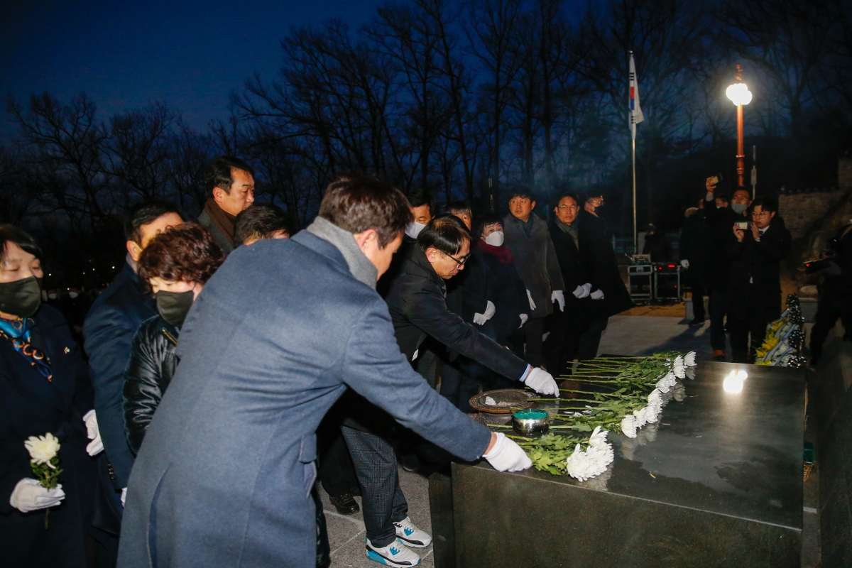 20230102-021[_P7U8019-2023 새해 충혼탑 참배.JPG