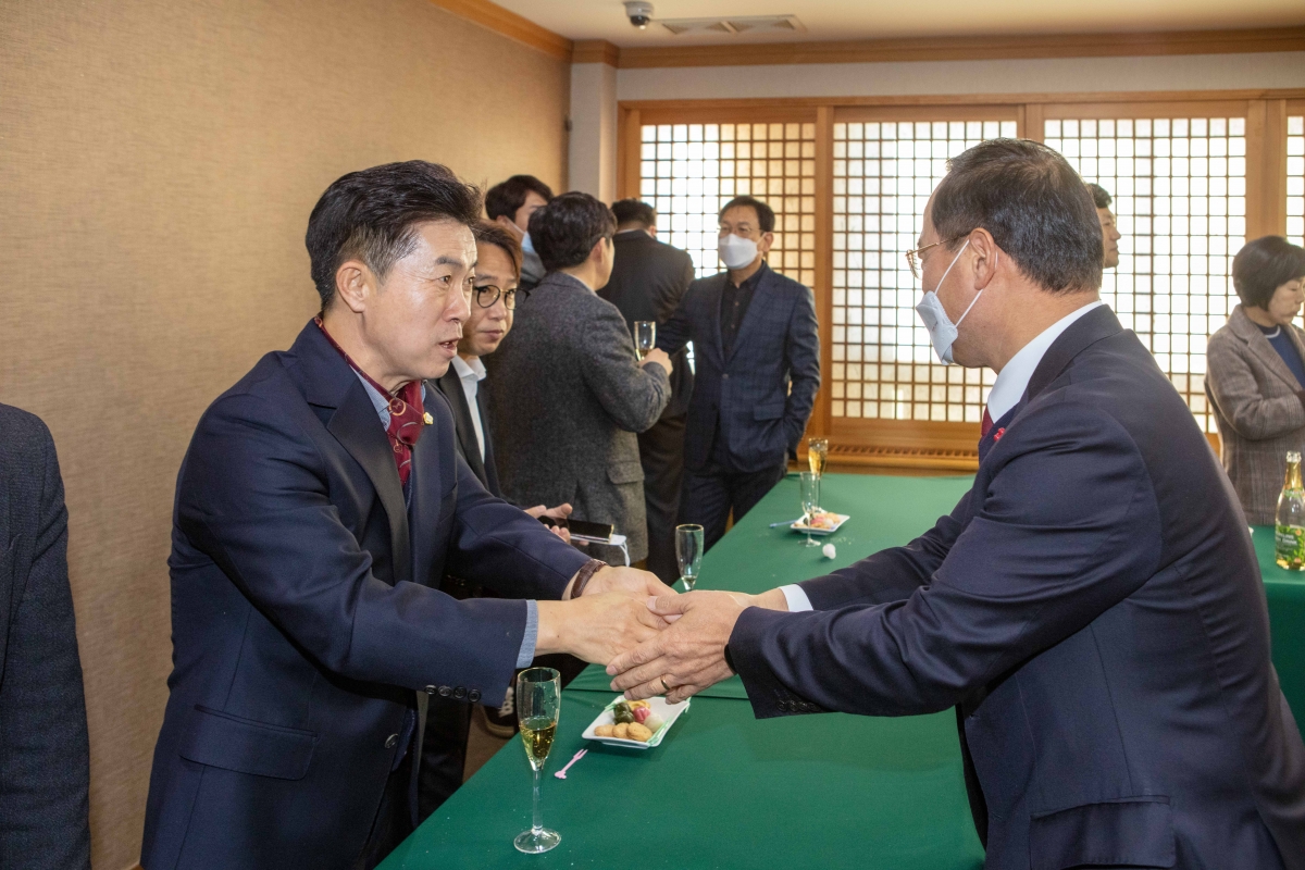 20230103-010[IMG_3531-2023 구미시의회 신년인사회.JPG