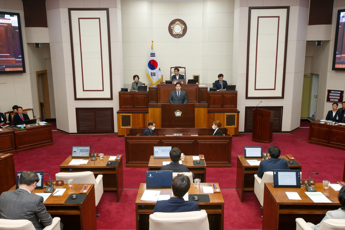 20230310-014[_P7U3809-제265회 임시회 제1차 본희의시 김정도 의원 5분 자유발언.JPG