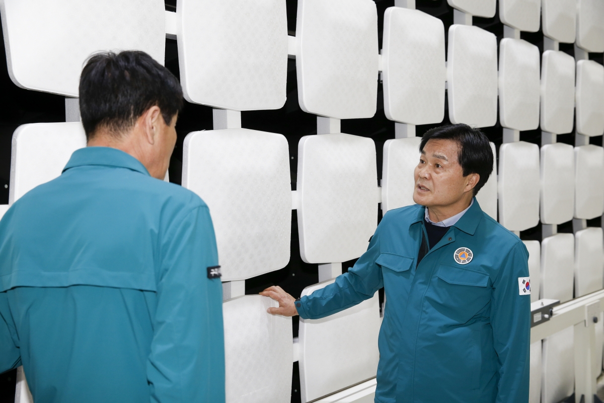 20230315-097[_P7U5097-1-제265회 임시회시 산업건설위원회 구미전자정보기술원 분원 현장방문.jpg