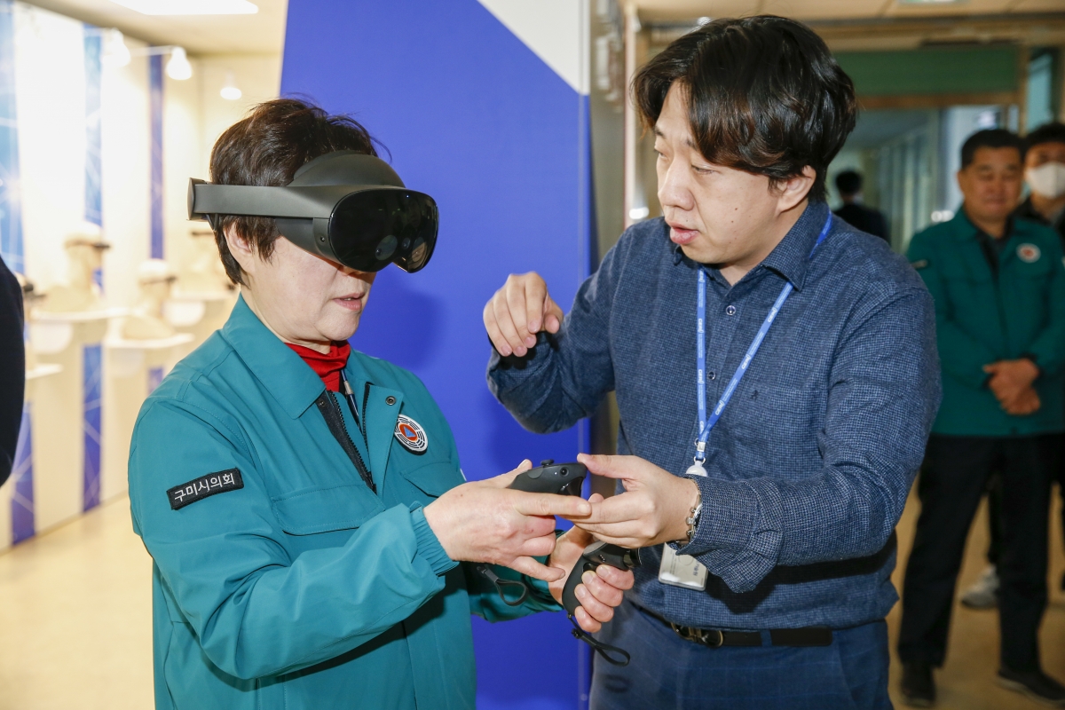 20230315-059[_P7U4991-1-제265회 임시회시 산업건설위원회 구미전자정보기술원 분원 현장방문.jpg