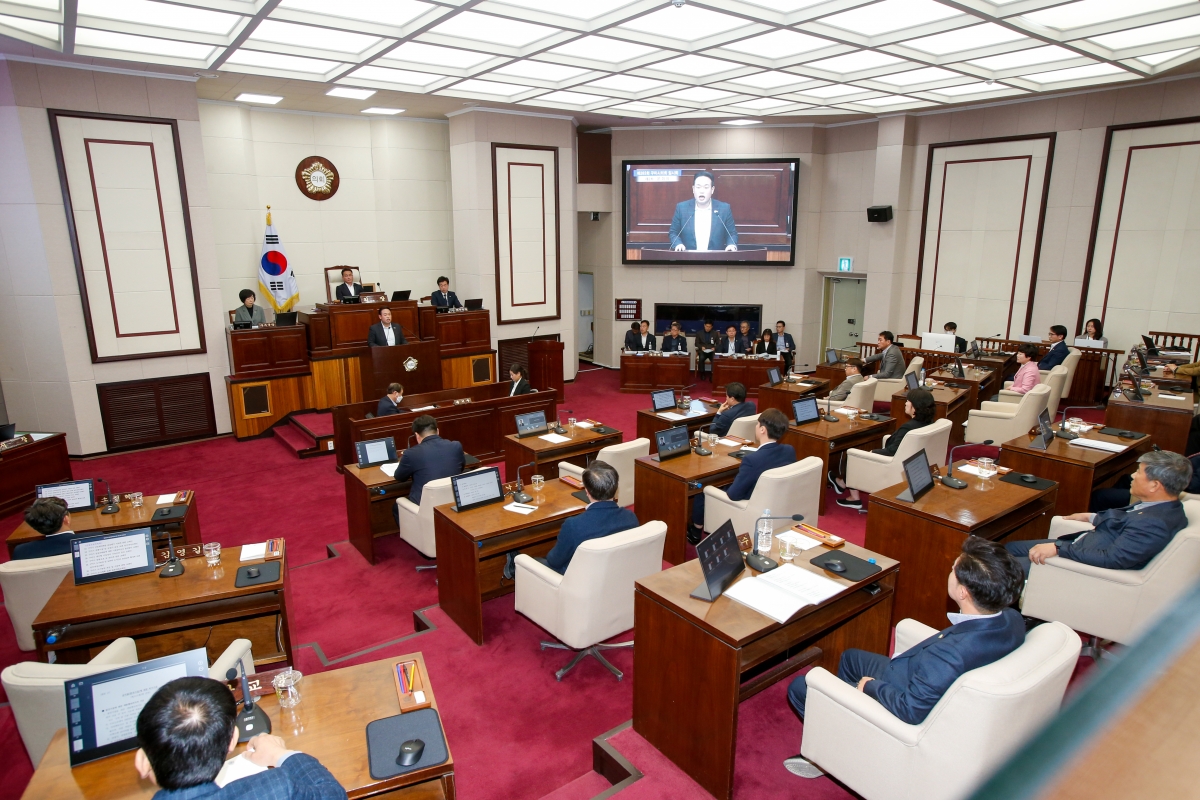 20230316-044[_P7U5248-제265회 임시회 제2차 본희의시 정지원 의원 구미시도시계획조례일부개정조례안 관련 반대토론.JPG