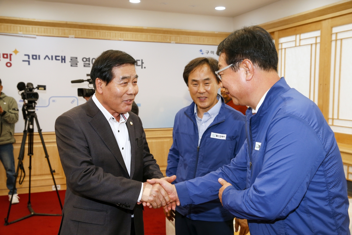 20230322-002[_P7U5268-1-JJ헬스엔케어 이웃사랑 나눔 상품 기탁식.jpg