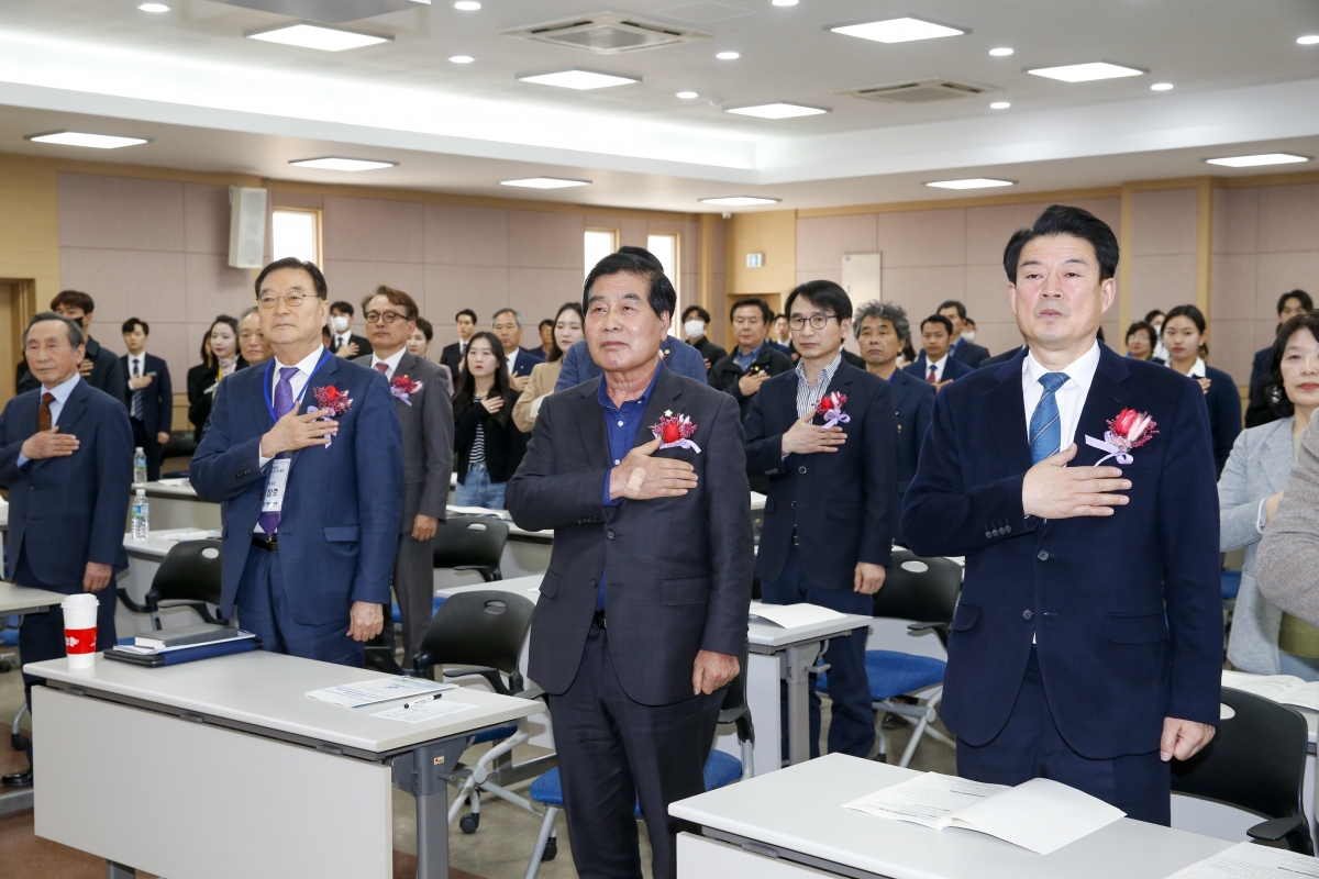 20230329-003[_P7U5635-1-2023년 사)구미미래포럼 정기총회 및 초청 특강.jpg