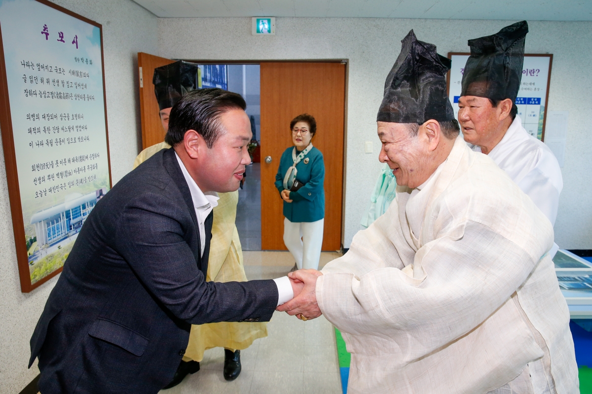 20230402-003[_P7U6258-왕산허위선생 춘계향사.JPG