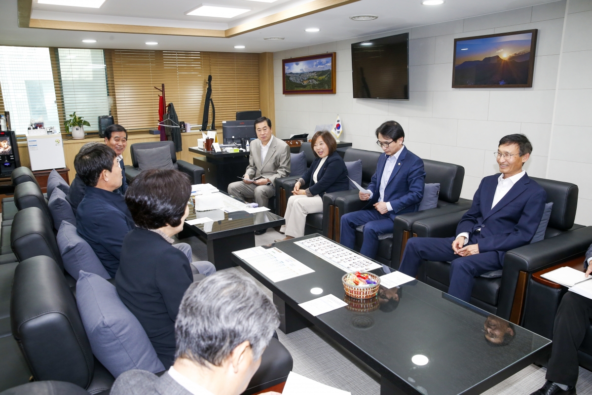 20230403-025[_P7U6425-1-2022회계연도 결산검사위원 위촉식.jpg